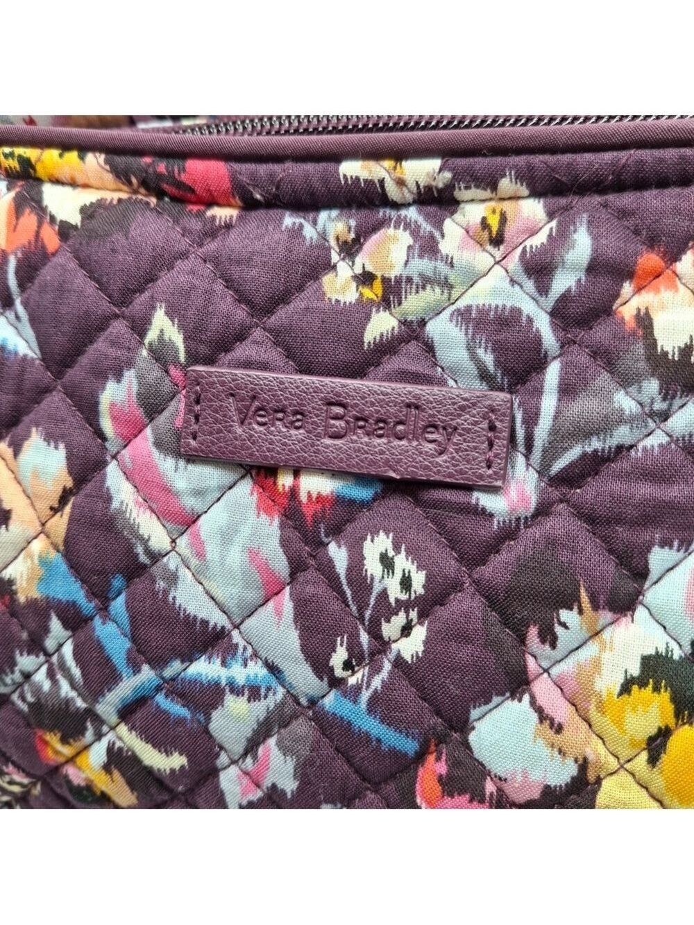 Vera Bradley Med Sized Floral Quilted Bag - Purple Like New - Picture 5 of 12